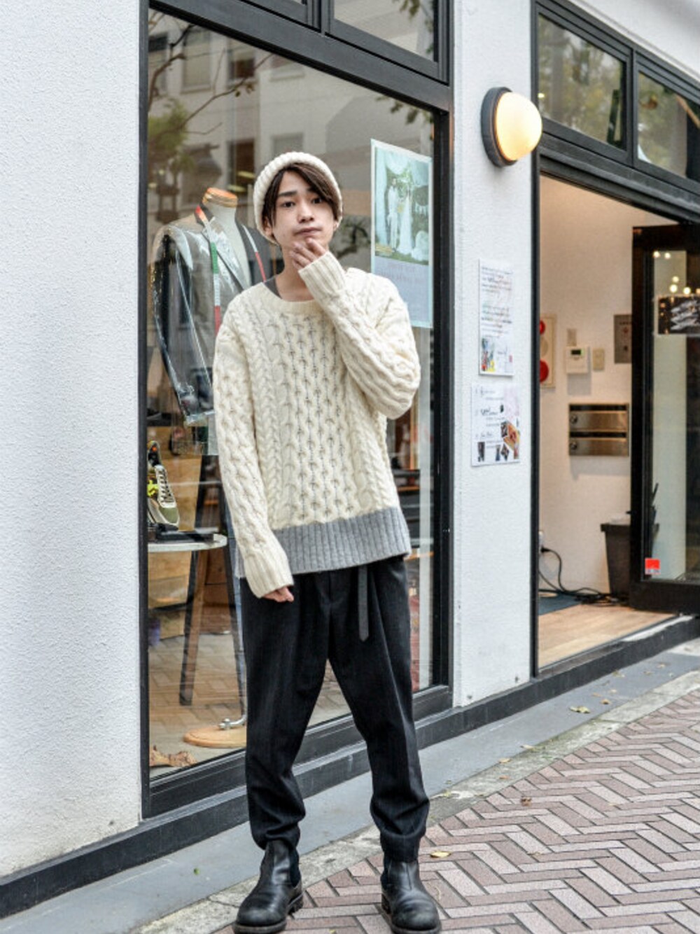 「BLACK&BLUEのBLACK&BLUE - Switching Cable Knit ¥16500+tax（ニット/セーター、ホワイト系）」を使った、kodona_tokyoさん（メンズ・170cm）の秋コーディネートの1枚目の写真