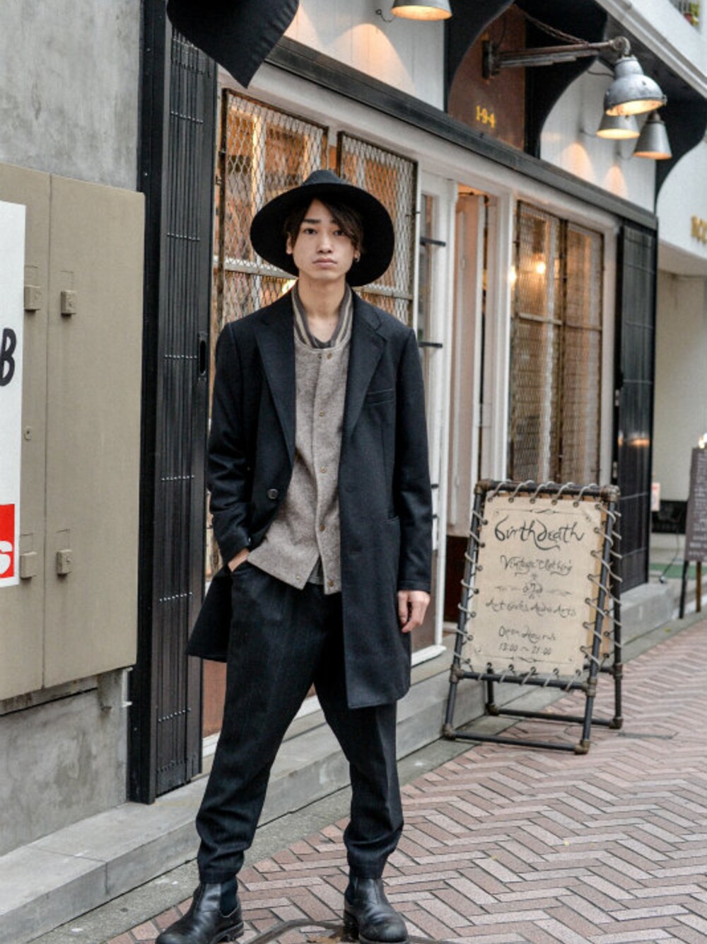 「ID DAILYWEARのID DAILYWEAR - Melton Chester Coat（size - S）¥40500+tax（チェスターコート、ブラック系）」を使った、kodona_tokyoさん（メンズ・170cm）の秋コーディネートの1枚目の写真