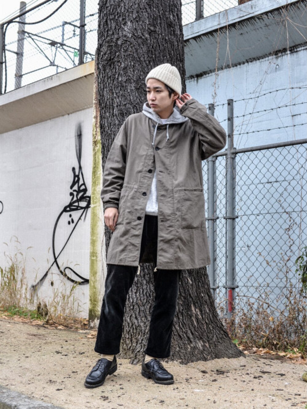 「N.HOOLYWOODのN.HOOLYWOOD - Nocollar Mods Coat（size - 36）¥20500+tax（モッズコート、グリーン系）」を使った、kodona_tokyoさん（メンズ・181cm）の冬コーディネートの1枚目の写真