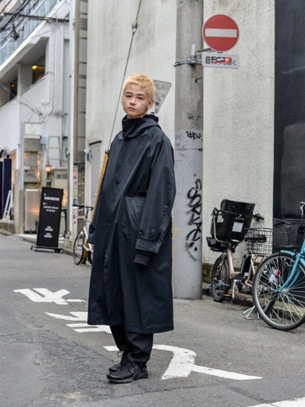 「SUNSEAのsunsea - Hooded Coat（size - 2）¥52000+tax（その他アウター、ブラック系）」を使った、kodona_tokyoさん（メンズ・173cm）の冬コーディネートの1枚目の写真