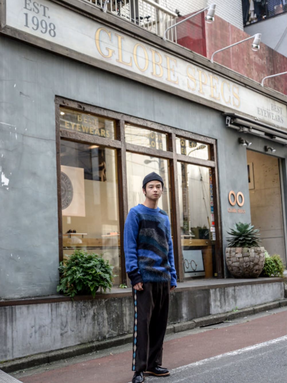 「DRIES VAN NOTENのDRIES VAN NOTEN - Design Knit Tops（size - M）¥26500+tax（ニット/セーター、ブルー系）」を使った、kodona_tokyoさん（メンズ・173cm）の秋コーディネートの1枚目の写真