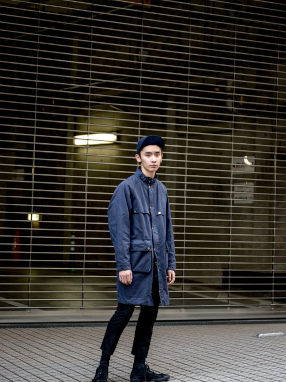 「UNUSEDのUNUSED - Military Coat（size - 3）¥36500+tax（ミリタリージャケット、ブルー系）」を使った、kodona_tokyoさん（メンズ・177cm）の秋コーディネートの1枚目の写真