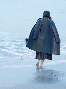 「海」｜「アイテム（トレンチコート）」を使った、七海さん（レディース・161cm）の冬コーディネート