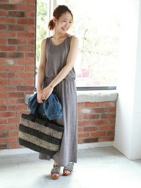 「GAIMO（ガイモ）のアイテム」を使った、AYAKAさん（レディース・167cm）の夏コーディネート