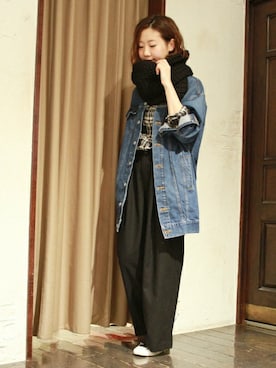 「JOURNAL STANDARD（ジャーナルスタンダード）のアイテム（デニムジャケット）」を使った、AYAKAさん（レディース・167cm）の秋コーディネート