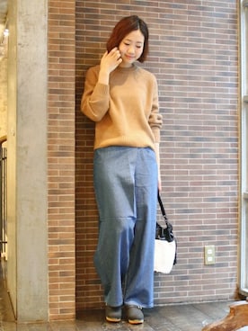 「MOHEDA TOFFELN（モヘダトフェール）のアイテム」を使った、AYAKAさん（レディース・167cm）の秋コーディネート