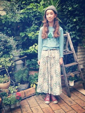 「BEAMS BOY（ビームスボーイ）の□BEAMS BOY / プリティ ロングスリーブ 12（Tシャツ/カットソー、ブルー系）」を使った、山門 美紗希さん（レディース・162cm）の夏コーディネート