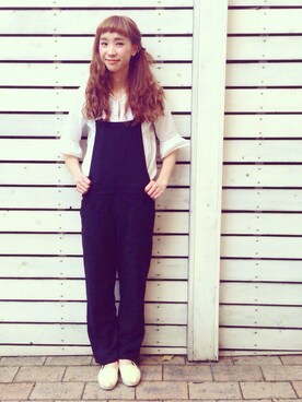 「UNITED ARROWS（ユナイテッドアローズ）のアイテム（サロペット/オーバーオール、ブラック系）」を使った、山門 美紗希さん（レディース・162cm）の春コーディネート