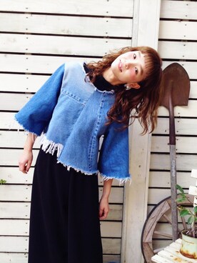 「77circa（ナナナナサーカ）のアイテム（トップス、ブルー系）」を使った、山門 美紗希さん（レディース・162cm）の春コーディネート