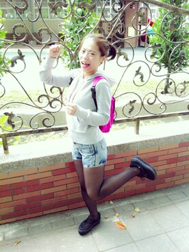 凱莉林林さんのコーディネート