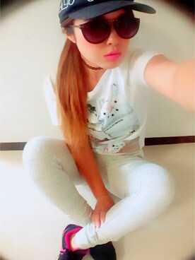 「GU（ジーユー）のアイテム（Tシャツ/カットソー、ホワイト系）」を使った、manamiさん（レディース・150cm）の夏コーディネート