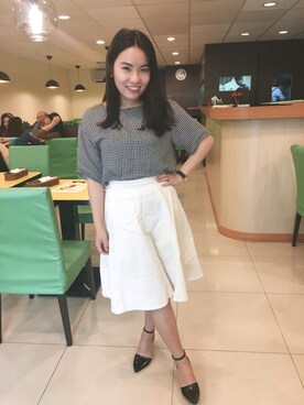 「AS KNOW AS plus（アズノゥアズプラス）のアイテム（スカート、ホワイト系）」を使った、Lynnさん（レディース・155cm）の春コーディネート