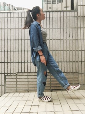 「WEGO（ウィゴー）のアイテム（デニムパンツ、ブルー系）」を使った、Lynnさん（レディース・155cm）の春コーディネート