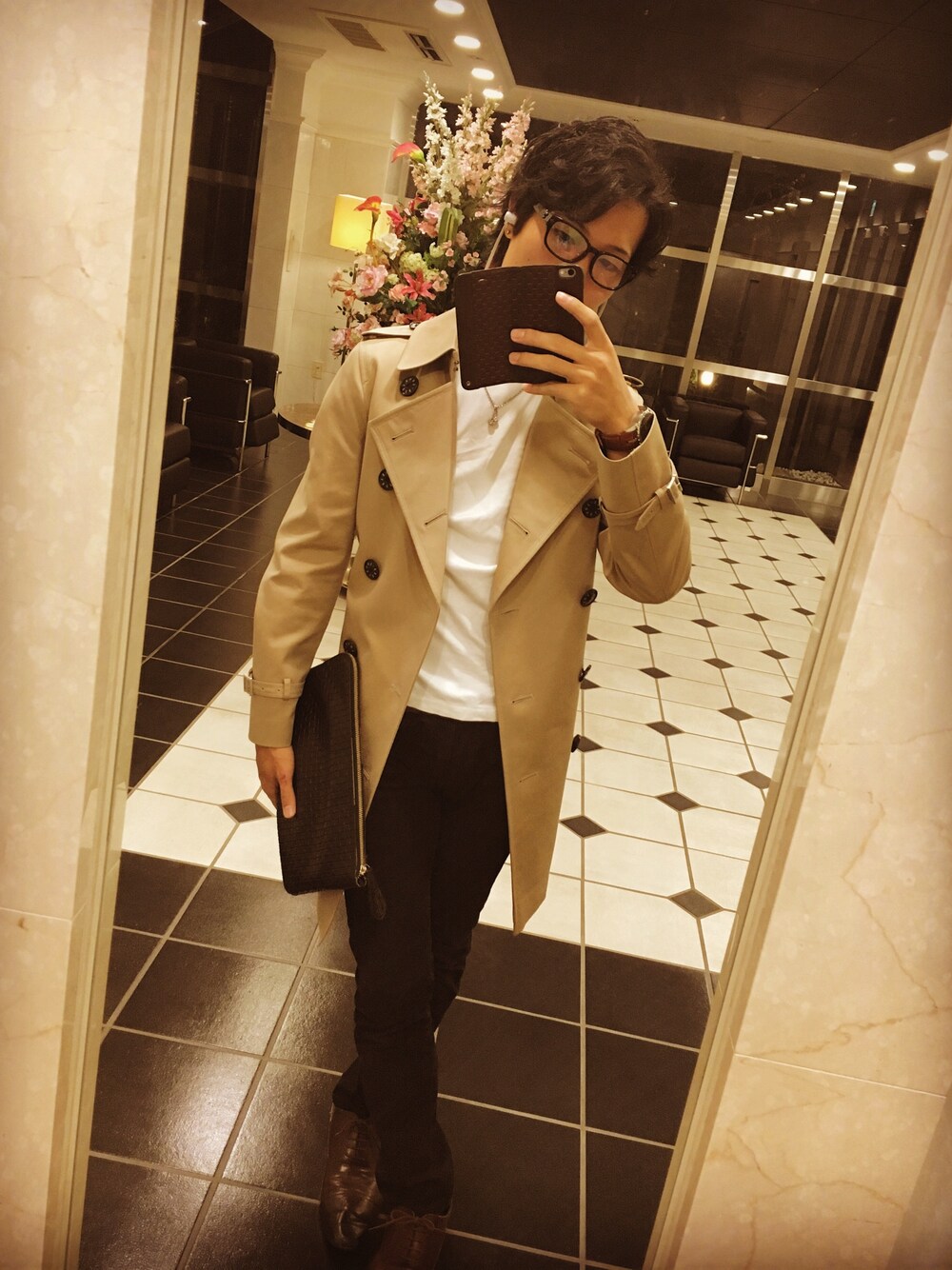 「シンプルにまとめてみました」｜「LOVELESSの【LOVELESS】MENS スプリングトレンチコート（トレンチコート、ベージュ系）」を使った、なおやんさん（メンズ・174cm）の春コーディネートの1枚目の写真