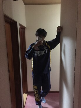 「アイテム（その他アウター）」を使った、Nakamura Atomuさん（メンズ・178cm・20代）の秋コーディネート