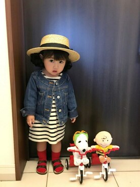 「COMME CA ISM（コムサイズム）のアイテム（ノーカラージャケット）」を使った、Rereciiiさん（キッズ・70cm）の春コーディネート