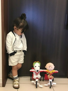 「丸サングラス」｜「アイテム（ブルゾン）」を使った、Rereciiiさん（キッズ・70cm）の春コーディネート