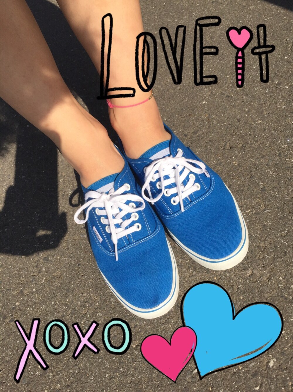 「VANS、オーセンティック、サーフ」｜「VANSのアイテム（スニーカー、ブルー系）」を使った、erikoさん（レディース・163cm）の春コーディネートの1枚目の写真