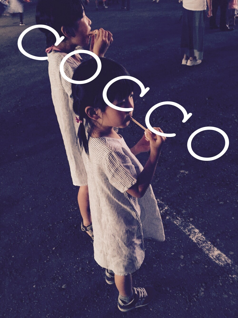 「お祭り」｜「無印良品のアイテム（ワンピース、ホワイト系）」を使った、coconut@akiさん（キッズ・110cm）の夏コーディネートの1枚目の写真