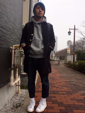 「白いスニーカー」｜「アイテム（その他アウター）」を使った、U10さん（メンズ・176cm）の春コーディネート