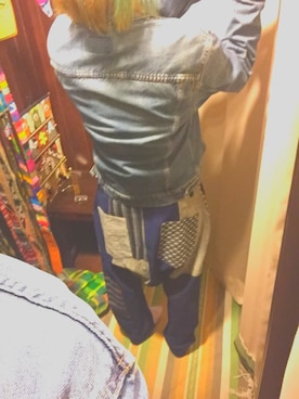 「エスニック」｜「アイテム（デニムジャケット）」を使った、ティラーさん（レディース・165cm）の春コーディネート