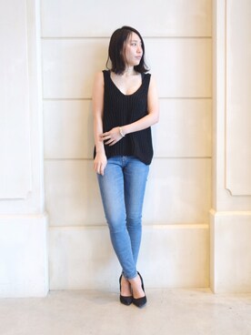 「LI HUA（リーファー）のスキニーデニムパンツ（デニムパンツ）」を使った、KAZUKI SHINOHARAさん（レディース・163cm）の春コーディネート