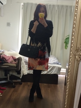 「JIMMY CHOO（ジミーチュウ）のアイテム（ブーティ）」を使った、mmさん（レディース・164cm）の冬コーディネート