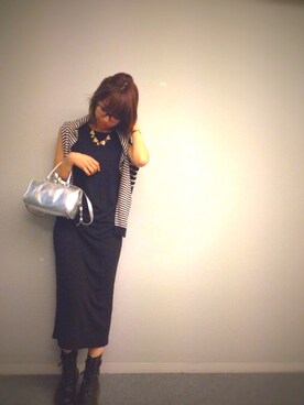 小脇美里さんのコーディネート