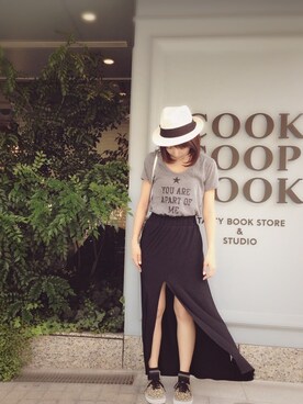 小脇美里さんのコーディネート