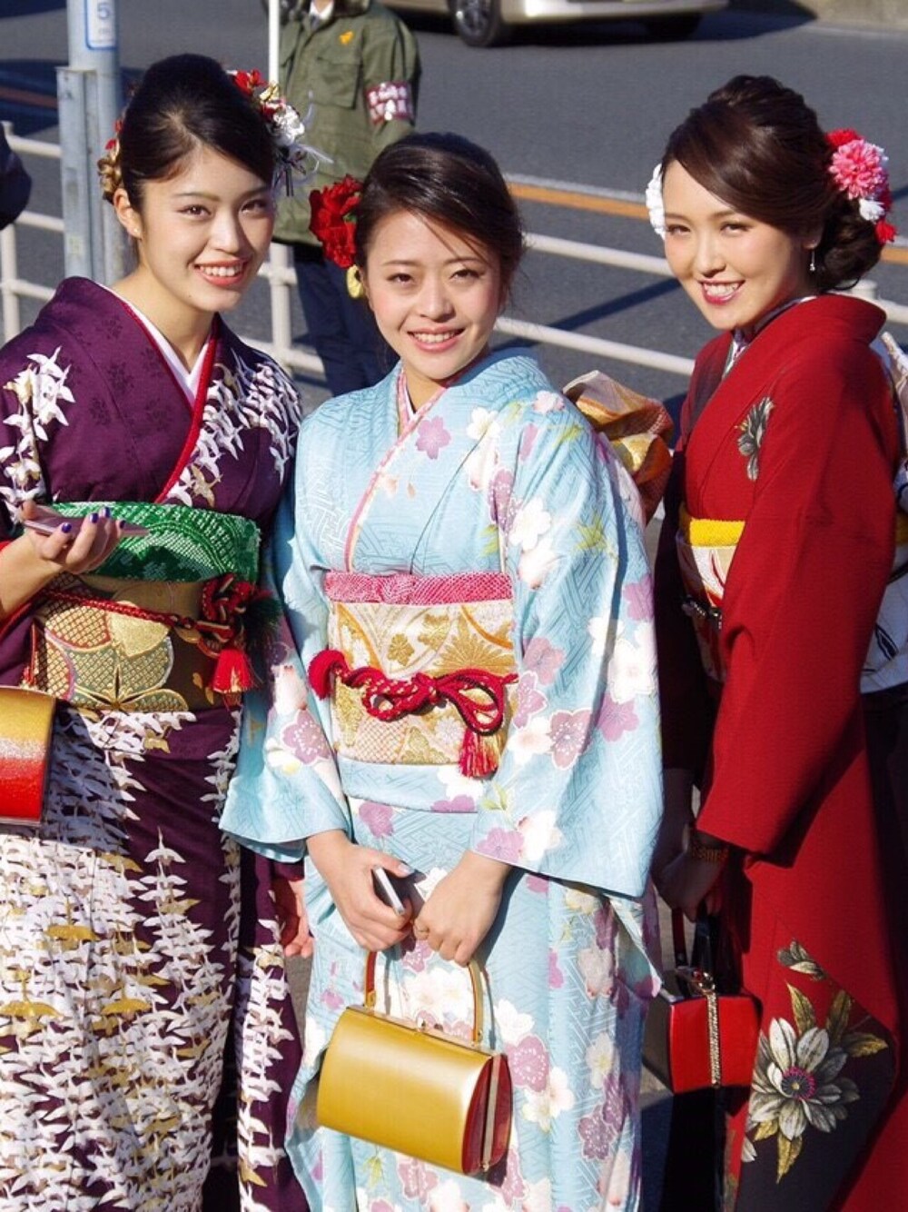 「成人式、振袖」｜「着物のアイテム（浴衣、ブルー系）」を使った、ayualohaさん（レディース・158cm）の冬コーディネートの1枚目の写真