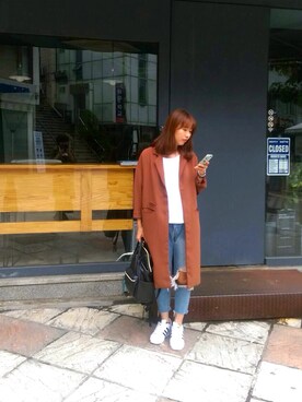 「adidas（アディダス）のアイテム（シューズ、ホワイト系）」を使った、amberluさん（レディース・164cm）の秋コーディネート