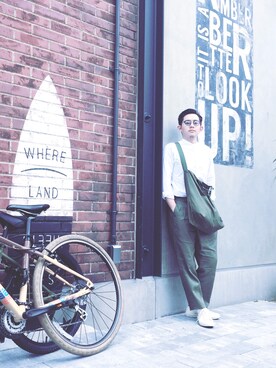 「MIS（エムアイエス）のアイテム（バッグ）」を使った、ペイジェーさん（メンズ・170cm・20代）の春コーディネート