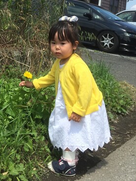 「babyGAP（babyGAP）のアイテム（カーディガン/ボレロ、イエロー系）」を使った、RICOMARUさん（キッズ・90cm）の秋コーディネート