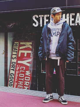 「Dickies（ディッキーズ）のアイテム（その他パンツ）」を使った、林 大樹 PERCUTさん（メンズ・170cm）の冬コーディネート