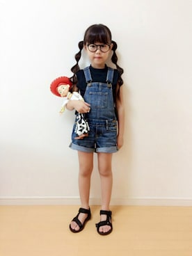 「トイストーリー」｜「アイテム（サロペット/オーバーオール）」を使った、にこり☺︎さん（キッズ・110cm）の夏コーディネート