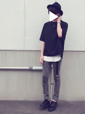 「アイテム（バングル/リストバンド）」を使った、石井ケエさん（メンズ・168cm・20代）の夏コーディネート