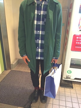 「アイテム（ステンカラーコート）」を使った、mikotoさん（メンズ・173cm・10代）の春コーディネート