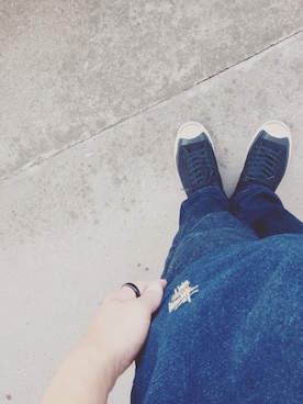 「stussy×converseのアイテム（スニーカー、ブルー系）」を使った、ksk8さん（メンズ・174cm）の春コーディネート