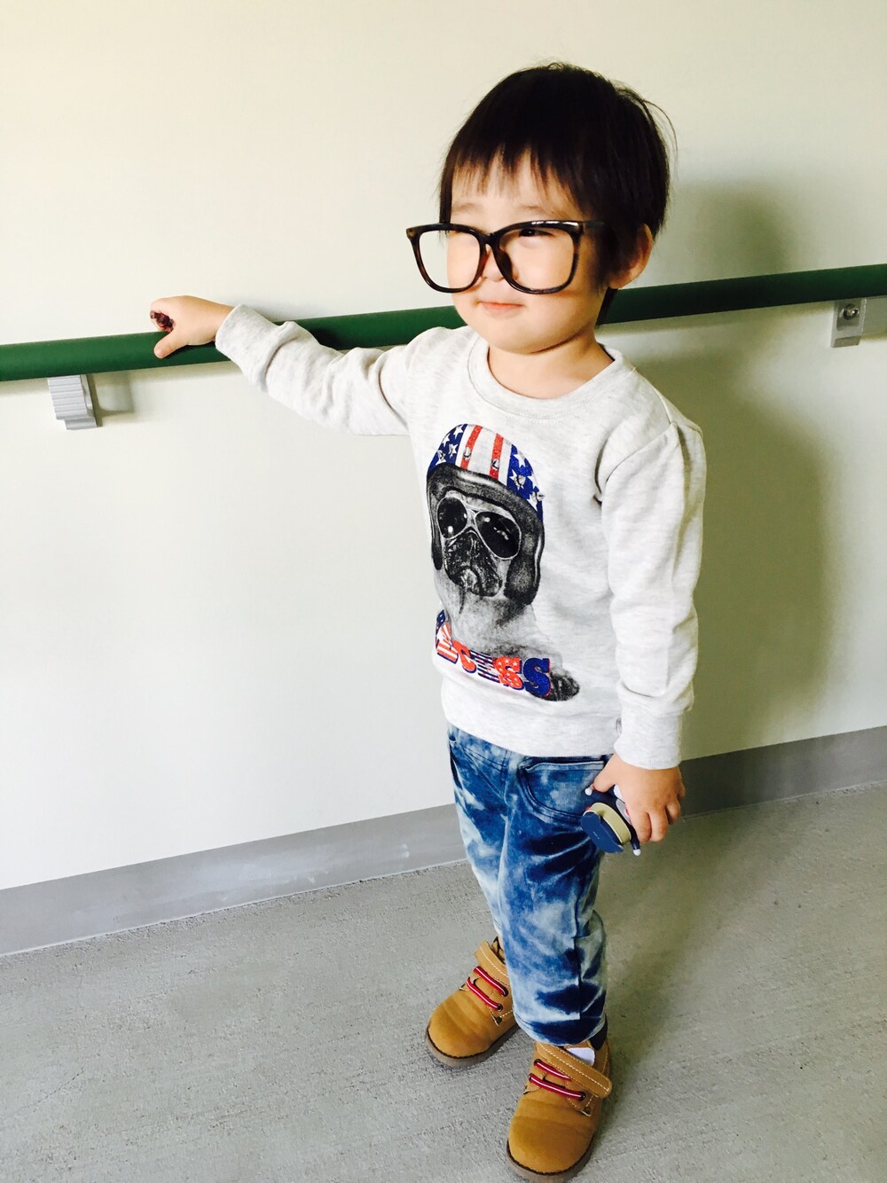 「男の子、2歳8ヶ月」｜「西松屋のアイテム（スウェット、グレー系）」を使った、ayumu♡anzuさん（キッズ・100cm）の秋コーディネートの1枚目の写真