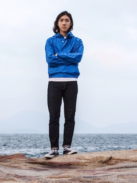 「blue」｜「アイテム（マウンテンパーカー）」を使った、CHAPCHIMSIさん（メンズ・178cm）の秋コーディネート