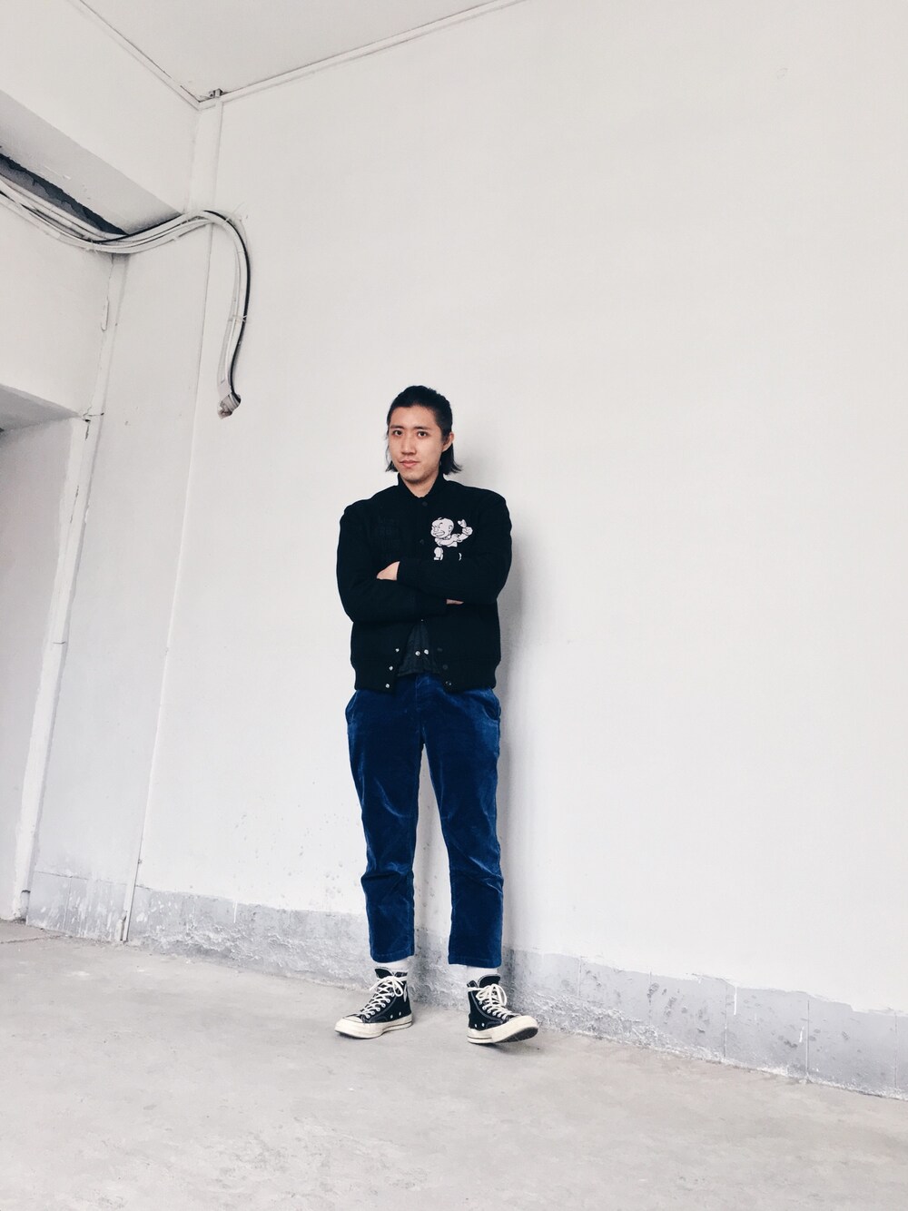 「黒、daily look、street、converse、corduroy、baseball jacket、wool、70's、ALL STAR、dailylook」｜「MYGEのアイテム（スタジャン、ブラック系）」を使った、CHAPCHIMSIさん（メンズ・178cm）の秋コーディネートの1枚目の写真