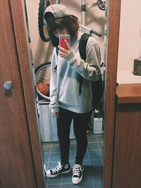 「SAYHELLO（セイハロー）のアイテム（キャップ）」を使った、yunaさん（レディース・156cm）の秋コーディネート