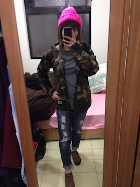 「アイテム（ミリタリージャケット、ブラウン系）」を使った、Simpliciteさん（レディース・163cm）の冬コーディネート