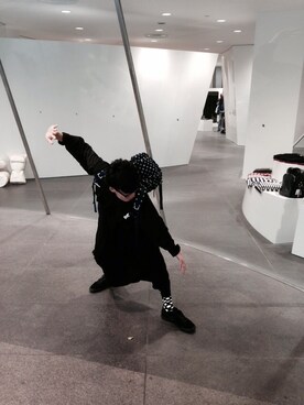 「LIMI feu（リミフゥ）のヘビロテカボチャパンツ（その他パンツ、ブラック系）」を使った、じーこむさん（メンズ・177cm）の秋コーディネート