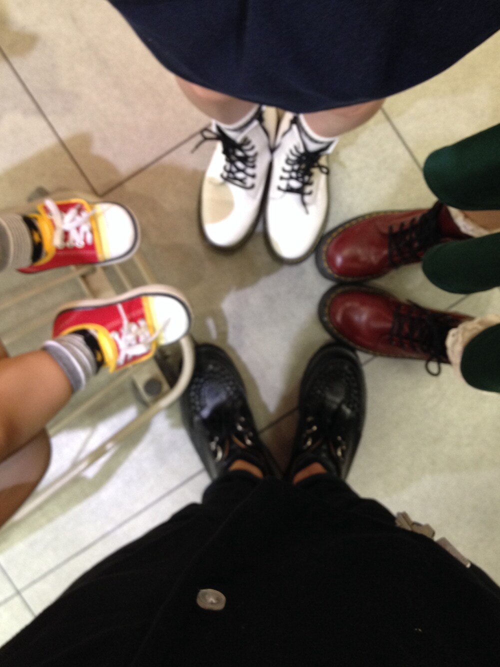 「ドクターマーチン、ジョージコックス」｜「GEORGE COXのアイテム（ブーツ、ブラック系）」を使った、KEN-FEET.g.voさん（メンズ・162cm）の夏コーディネートの1枚目の写真