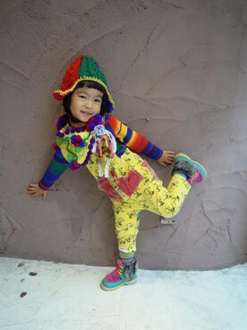 「アイテム（サロペット/オーバーオール、イエロー系）」を使った、touma_mamaさん（キッズ・90cm）の冬コーディネート