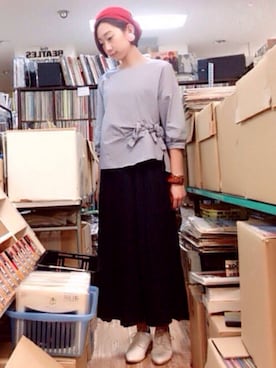 「BEAMS BOY（ビームスボーイ）の【予約】BEAMS BOY / レザー ワイドブレスレット（ブレスレット）」を使った、ねっこさん（レディース・160cm）の春コーディネート