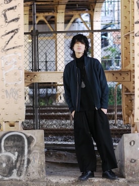 「Yohji Yamamoto（ヨウジヤマモト）のアイテム（パンツ）」を使った、KULO さん（メンズ・183cm）の冬コーディネート