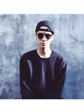 「BLK DNM（ブラックデニム）のアイテム（スウェット）」を使った、KULO さん（メンズ・180cm）の冬コーディネート