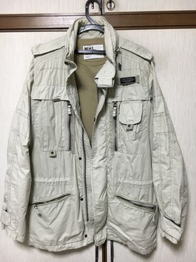 「DIESEL（ディーゼル）のアイテム（ナイロンジャケット、ベージュ系）」を使った、フッジーさん（メンズ・180cm）の春コーディネート